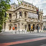 Apartamento Opera Luxory